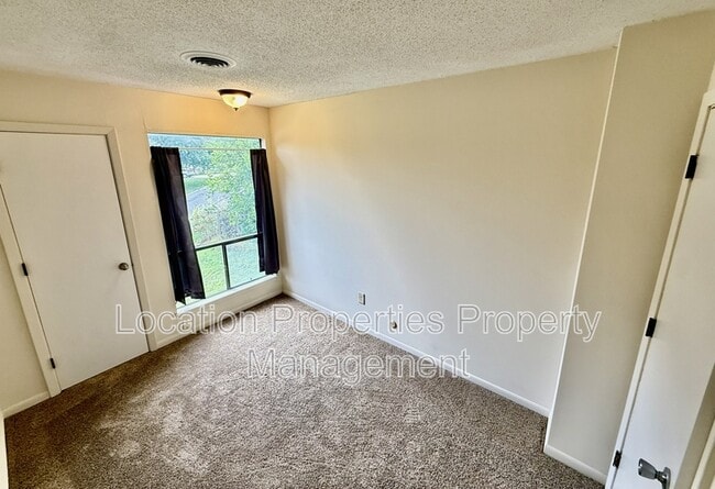 Building Photo - 3420 Augusta Dr