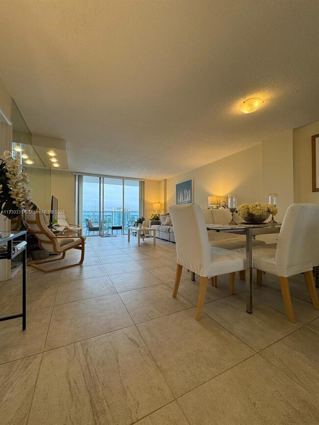 Foto del edificio - 3800 S Ocean Dr