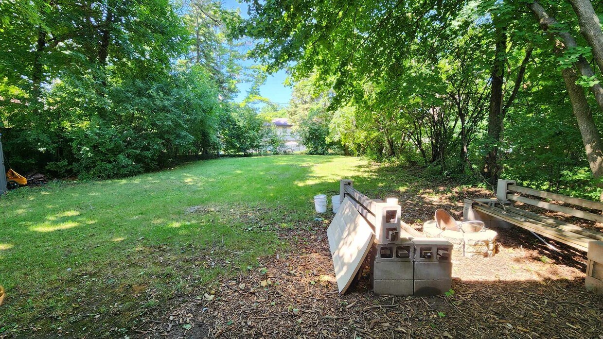 Primary Photo - 6531 N 52nd St