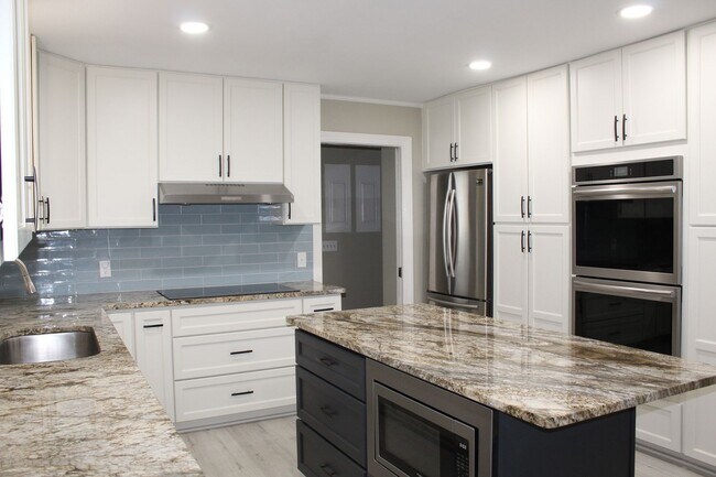 Building Photo - 510 Walnut Creek Drive