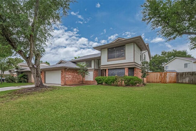 Foto del edificio - 2115 Streamcrest Ln