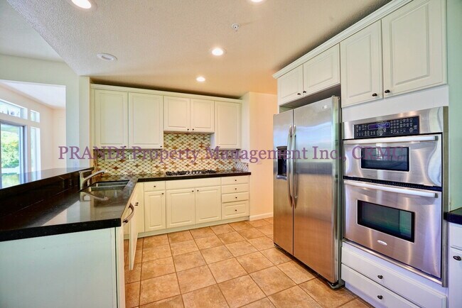Foto del edificio - Quality San Rafael Home In Awesome Neighbo...