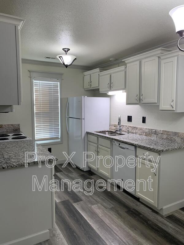 Foto del edificio - 3111 E 12th St