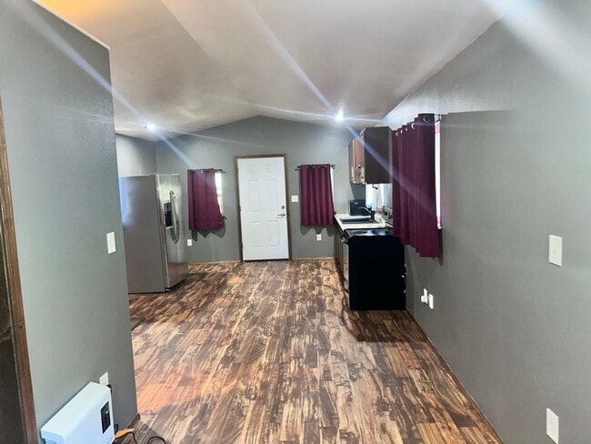 Foto del edificio - 141 Evergreen Ln