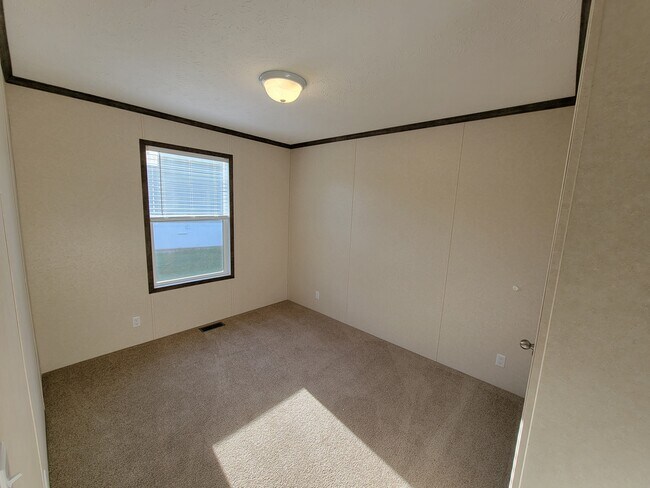 Building Photo - 222 McAuliffe Dr