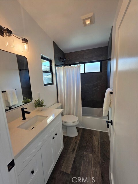Foto del edificio - 457 Piney Way