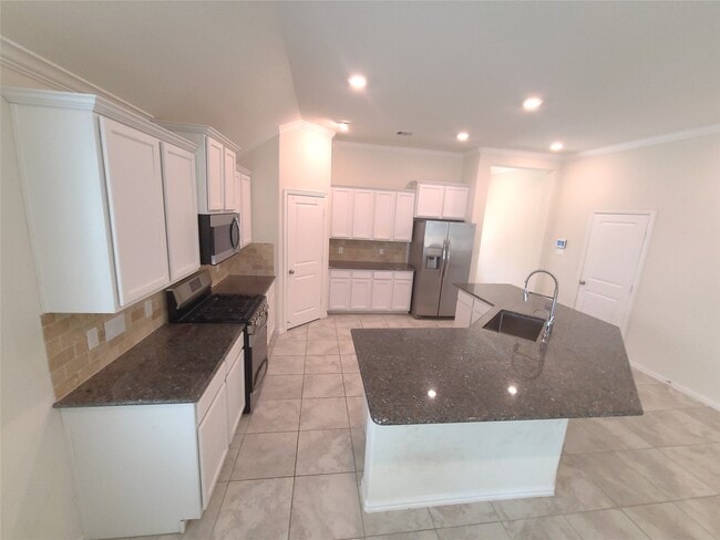 Building Photo - 412 Auburn Pines Dr