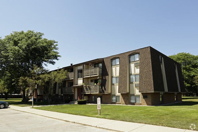 Foto del edificio - Barclay Apartments & Townhomes