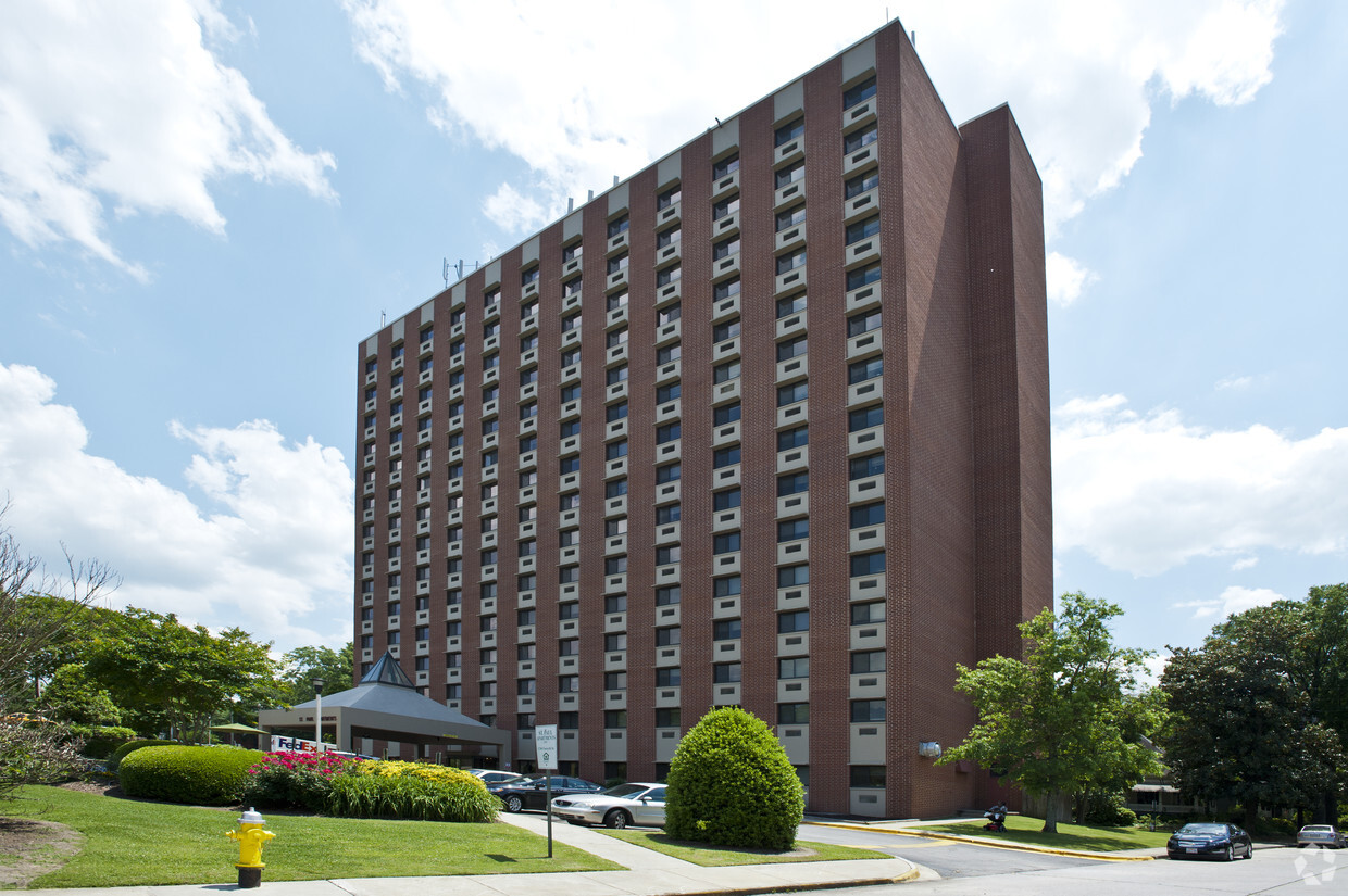 Building Photo - St Paul Apartments