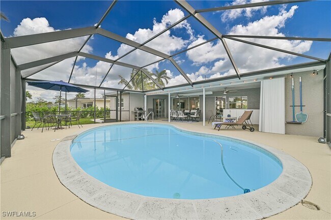 13840 Sleepy Hollow Ln Fort Myers - 13840 Sleepy Hollow Ln Fort Myers Fl Building Photo