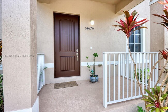 Foto del edificio - 14070 SW 275th St