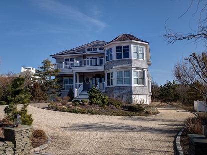 Primary Photo - 81 Dune Rd