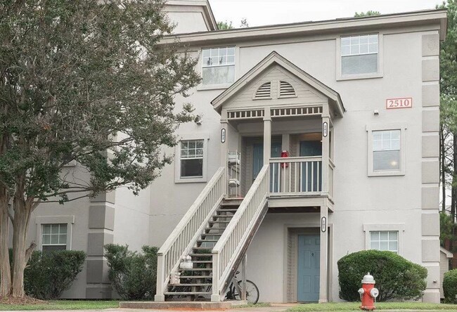 Foto del edificio - 2510 Avent Ferry Rd
