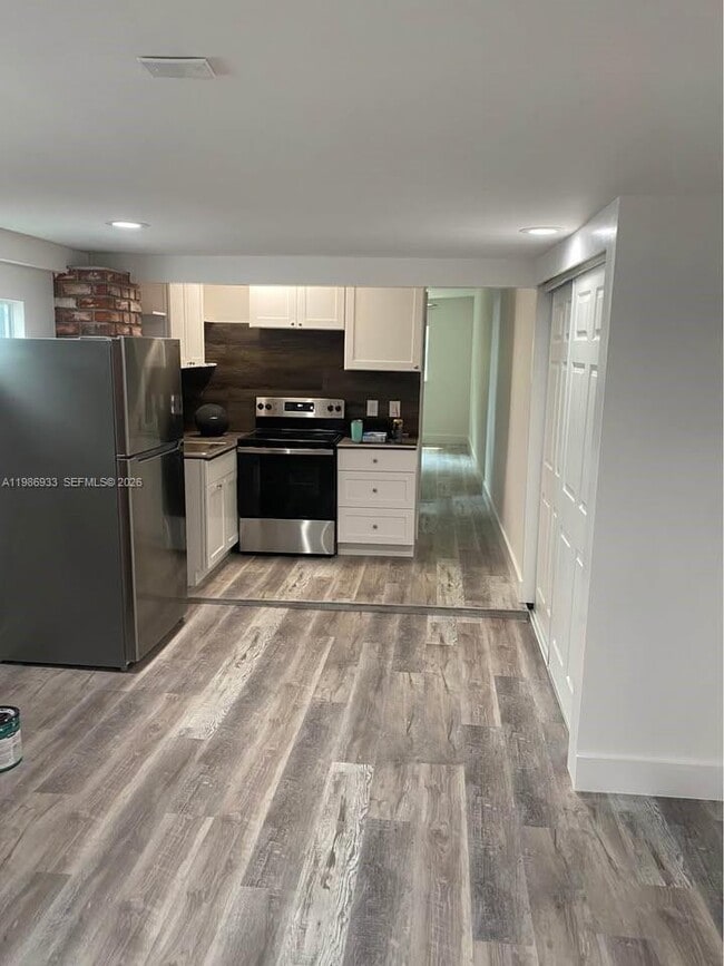 Building Photo - 1313 NW 3rd Ave