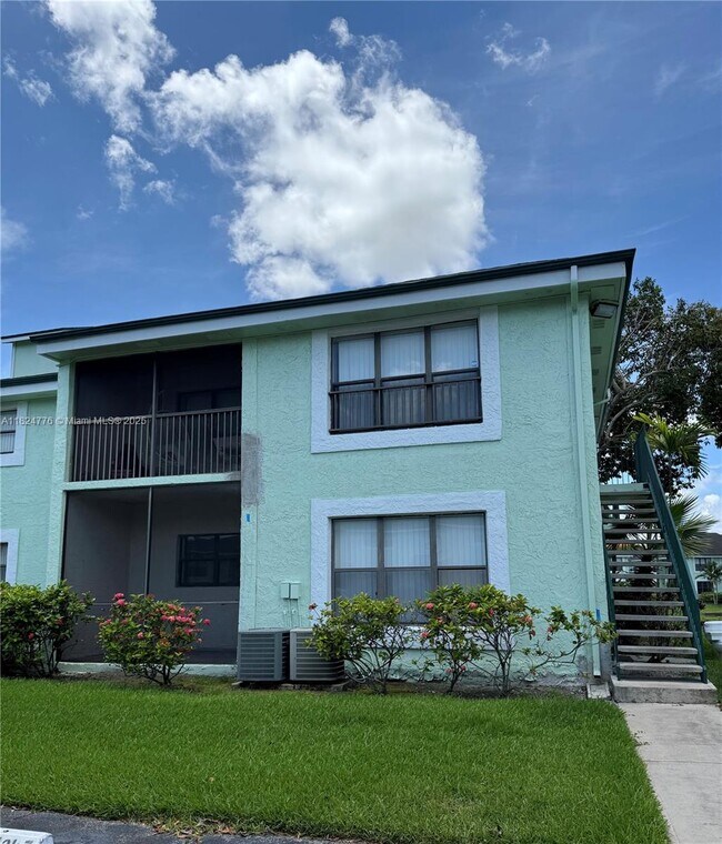 Foto del edificio - 3963 NW 87th Ave