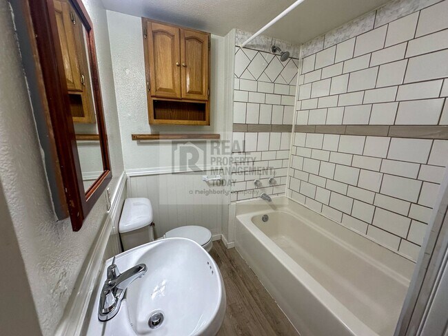 Foto del edificio - 2 Bedroom Home in Bremerton!