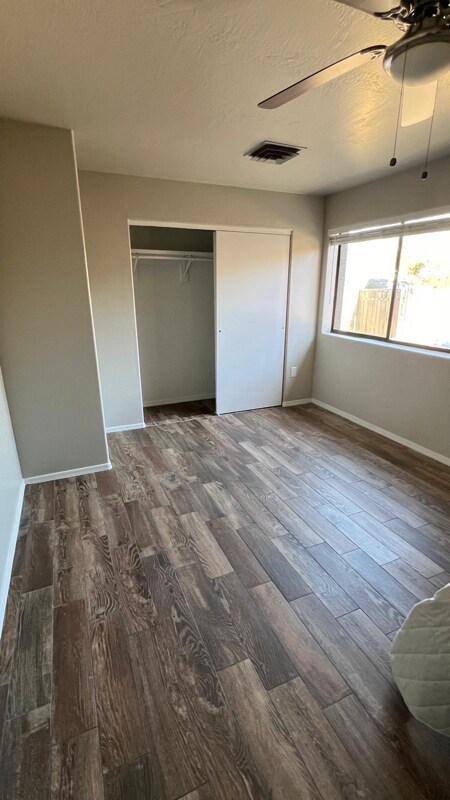 Foto del edificio - 3645 W Hadley St