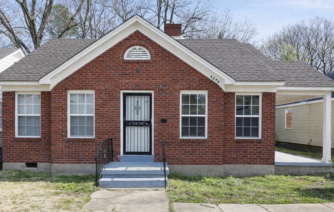 Photo - 2370 Larose Ave House