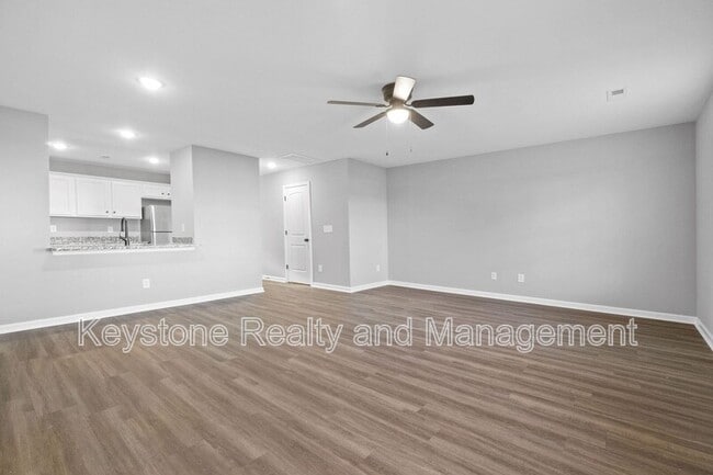 Building Photo - 2186 Peachers Mill Rd