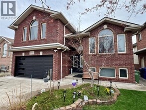 Building Photo - 4642 Brunswick Ave