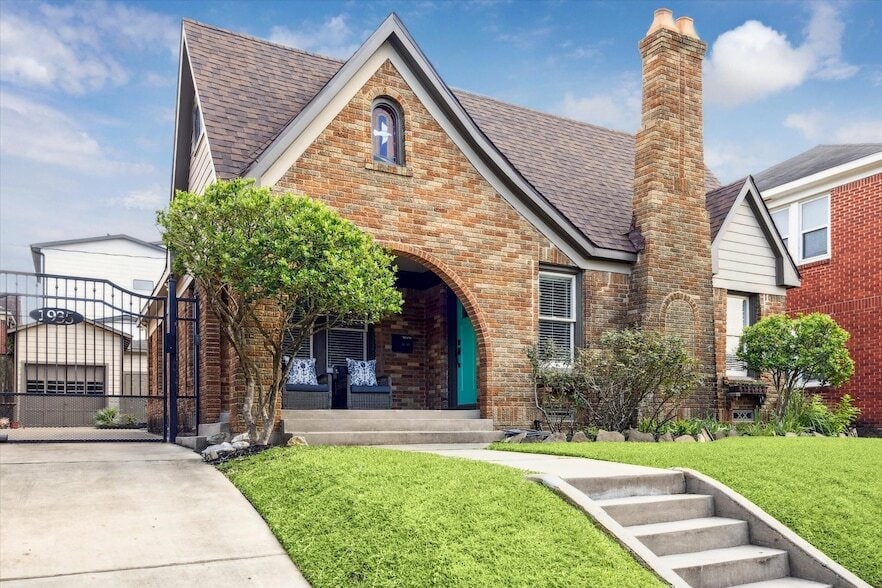 Foto principal - 1935 W McKinney St