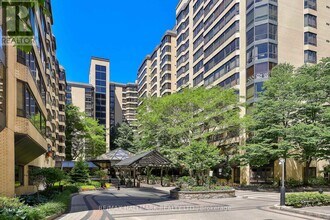 Building Photo - 211 St Patrick St