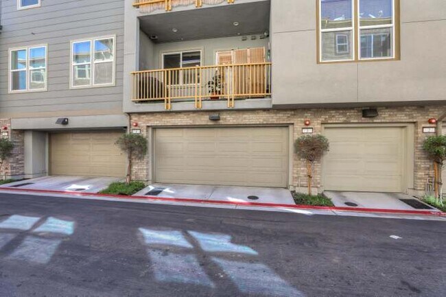Foto del edificio - 2418 Stearman Ln