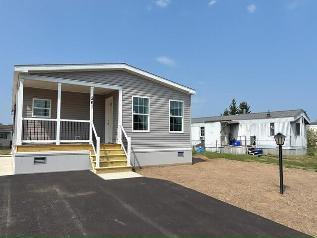 Foto del edificio - 261 Crestwood Dr
