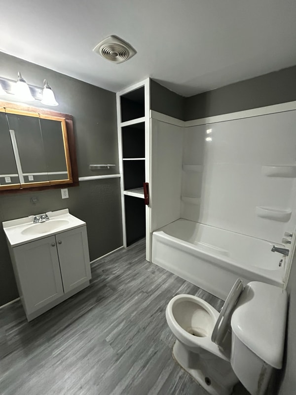 Building Photo - 35 5th Ave NE