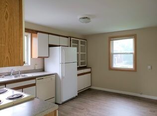 Building Photo - 47 Camden Ave