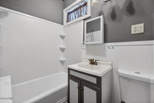 Foto del edificio - 415 Broadway