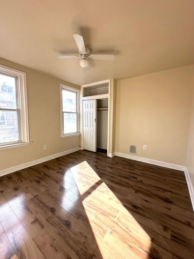 Building Photo - 1922 S Bonsall St