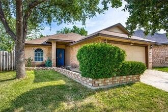 Building Photo - 6817 Haltom Rd