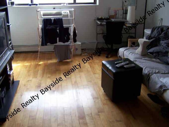 Foto del edificio - 101 Western Ave