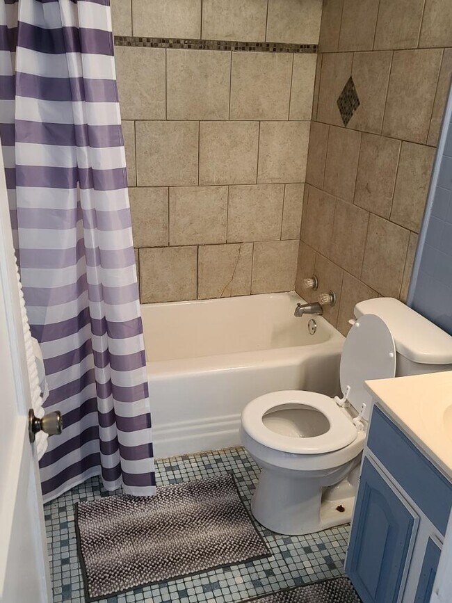 Foto del edificio - 813 Roosevelt St