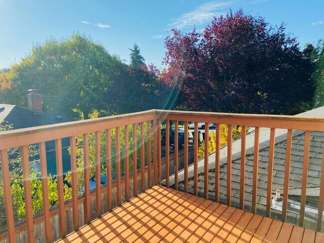 $1000 Off Before November 15th! 3 Bedroom ... - $1000 Off Before November 15th! 3 Bedroom ... House