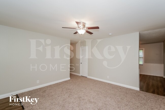 Building Photo - 4931 Karen Dr