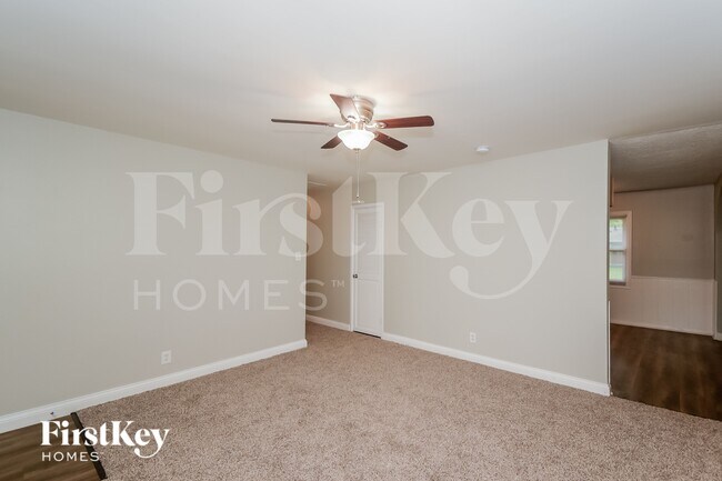 Foto del edificio - 4931 Karen Dr