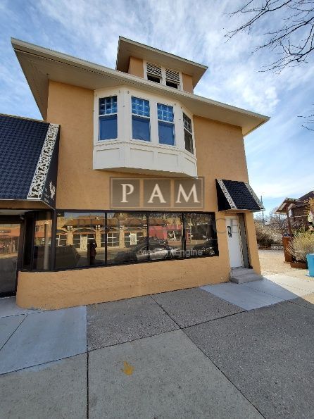 Building Photo - 5527 W North Ave