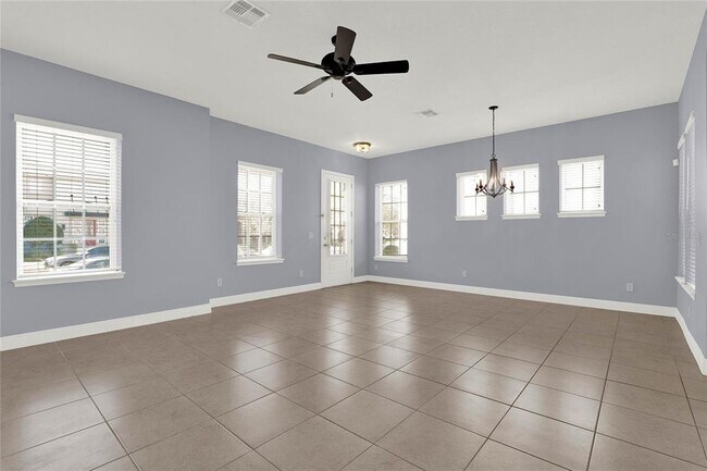 Building Photo - 14137 Walcott Avenue