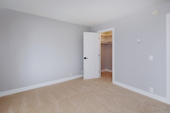 Building Photo - La Jolla West Wind