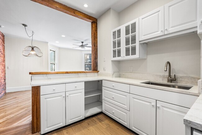 Foto del edificio - 5 Fairbanks St