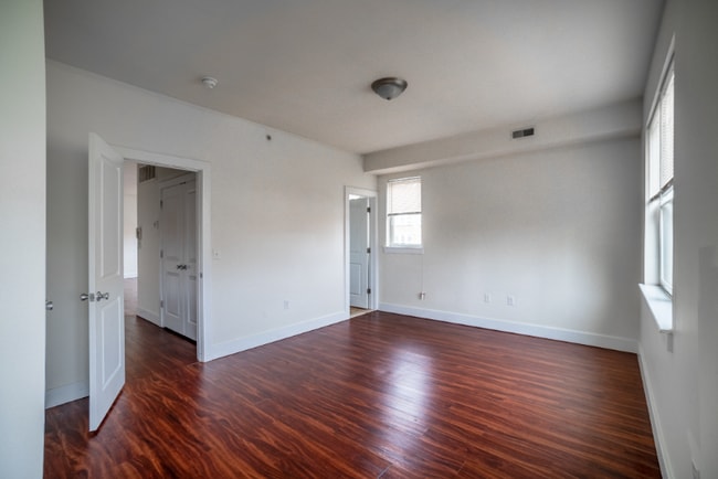 Photo - 3518 Spring Garden St Apartment