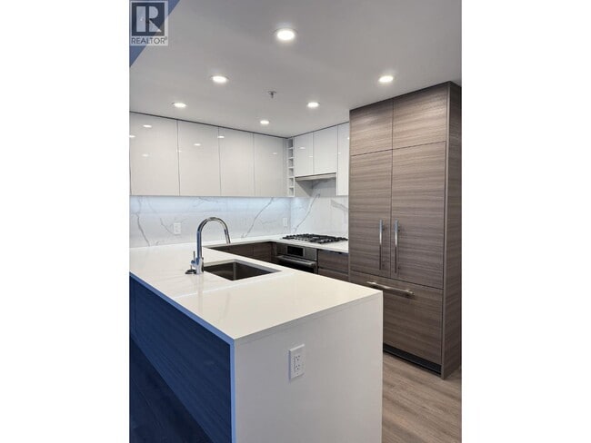 Building Photo - 823 Carnarvon St