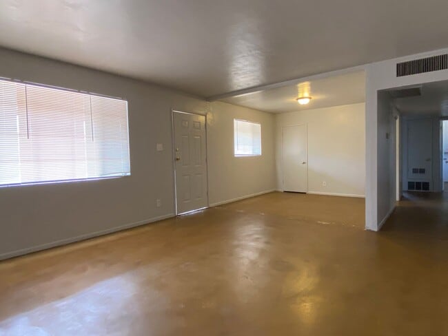 Photo - Tempe Duplex 3 Bed - 1.75 Bath House