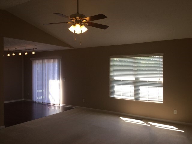 Building Photo - 5403 Sunrise View Cir