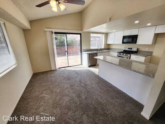 Building Photo - 3 br, 2 bath House - 1819 Grandpoint Way