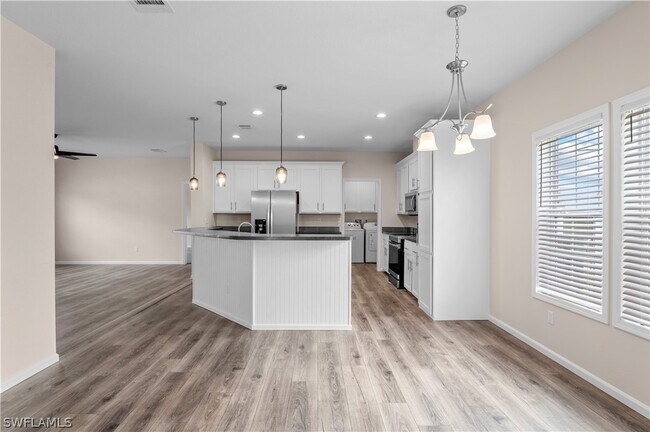 Building Photo - 24 Red Poinciana Dr