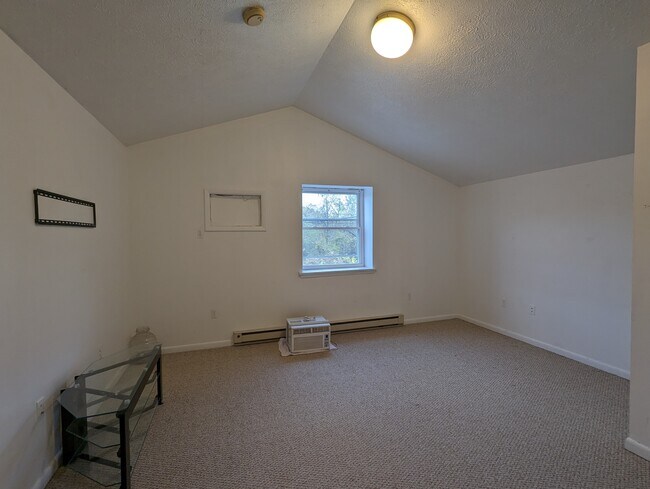 Building Photo - 3751 PA-136