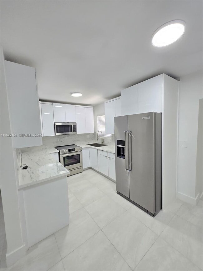 Building Photo - 10730 SW 149th Terrace